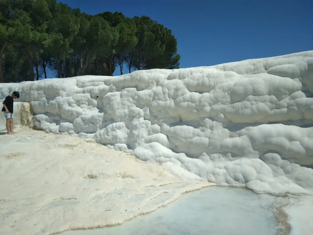Экскурсия в Памуккале & Иераполис и Озеро Салда из Кемера (всё включено)