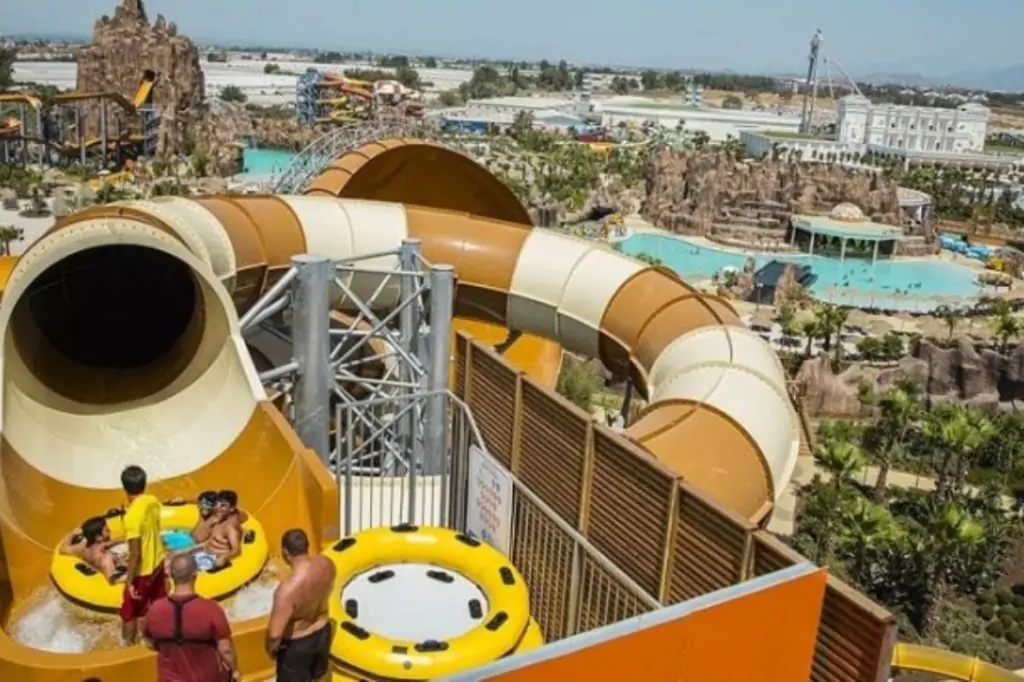 Аквапарк “Land of Legends” из Манавгата